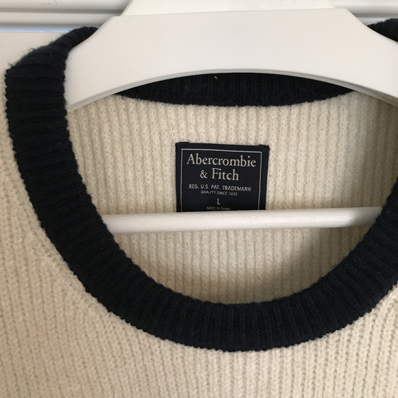 Abercrombie Sweater - Picture 3 of 5